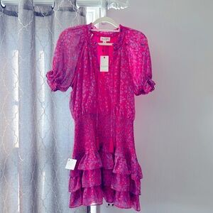 Sooo cute party dress. Would go with heals or sneakers. Brand new never worn!!